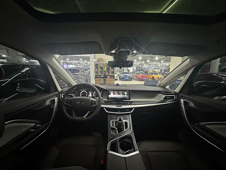 Фото 9 - Geely Jiaji