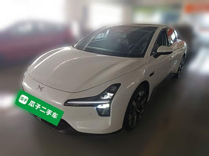 Фото 1 - XPeng Mona M03