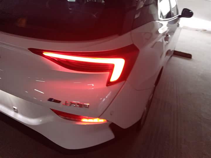 Фото 8 - Buick Velite 6