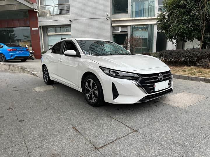 Фото 3 - Nissan Sylphy