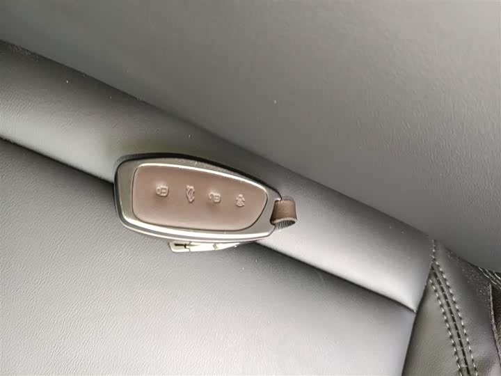 Фото 9 - Haval Raptor