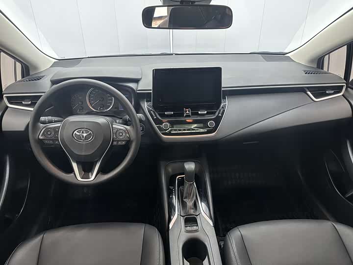 Фото 6 - Toyota Corolla