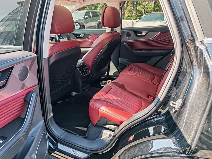 Фото 7 - Hongqi HS5