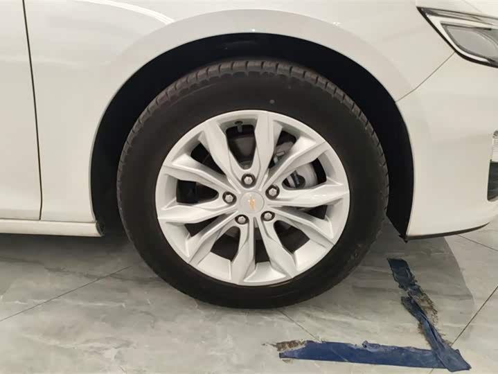 Фото 6 - Chevrolet Malibu XL