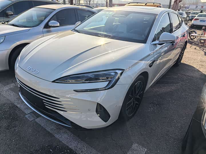 Фото 1 - BYD Seal 07 DM-i Hybrid