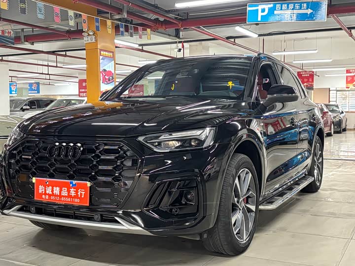 Фото 1 - Audi Q5L