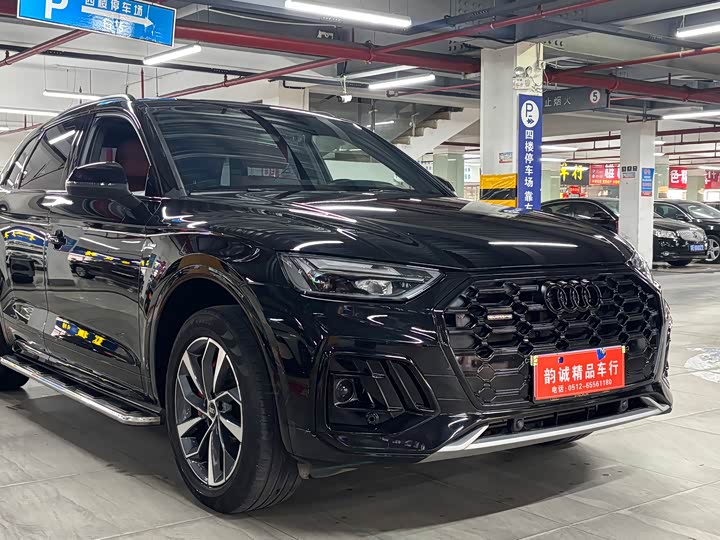 Фото 6 - Audi Q5L