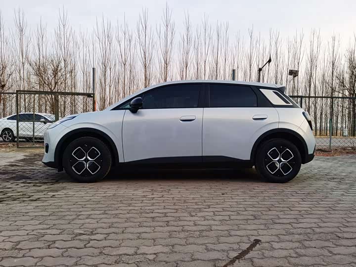 Фото 6 - GAC Aion UT