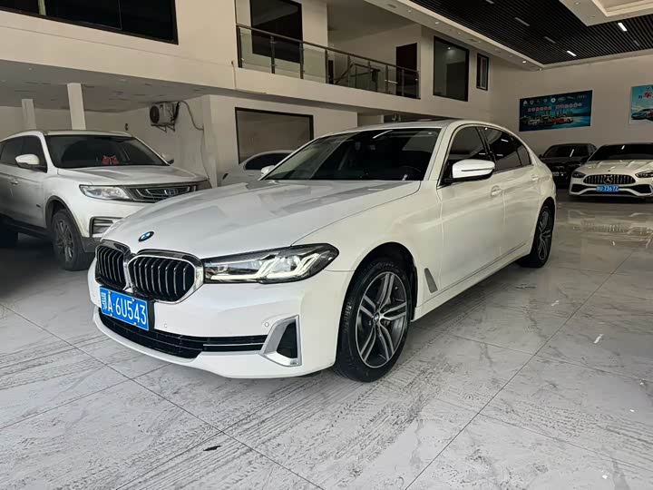 Фото 1 - BMW 5 Series