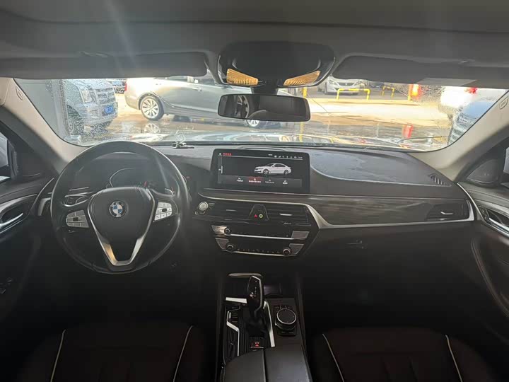 Фото 6 - BMW 5 Series