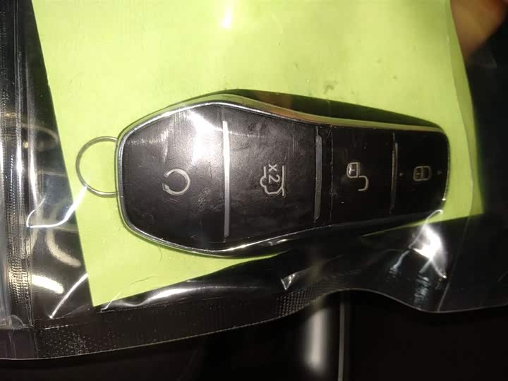 Фото 9 - BYD Qin L