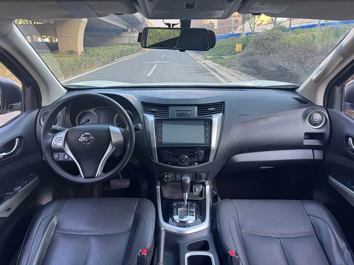 Фото 3 - Nissan Terra