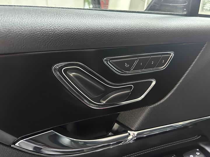 Фото 6 - Lincoln Corsair