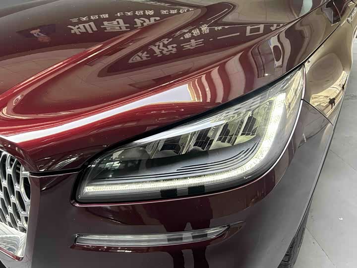 Фото 7 - Lincoln Corsair