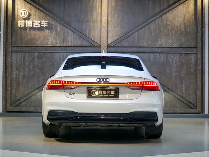 Фото 4 - Audi A7