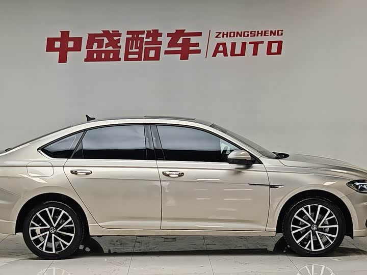 Фото 4 - Volkswagen Lavida