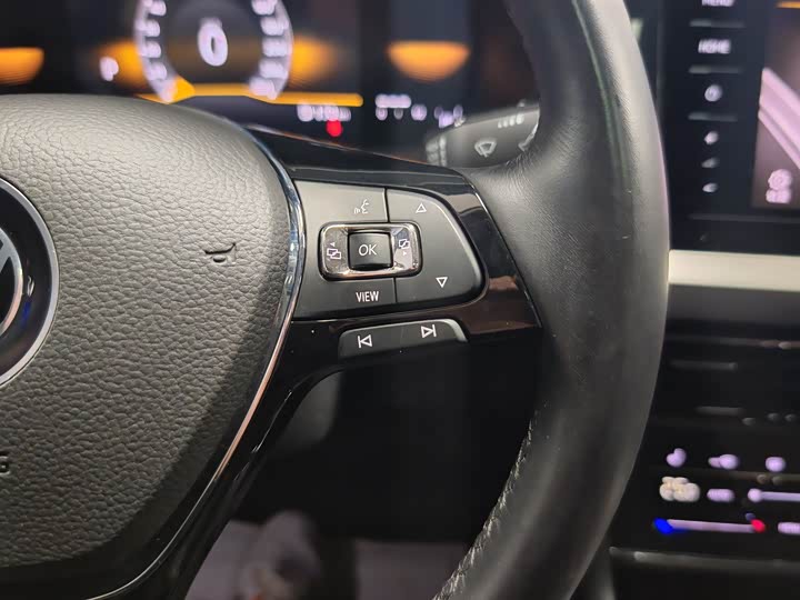 Фото 9 - Volkswagen Lavida