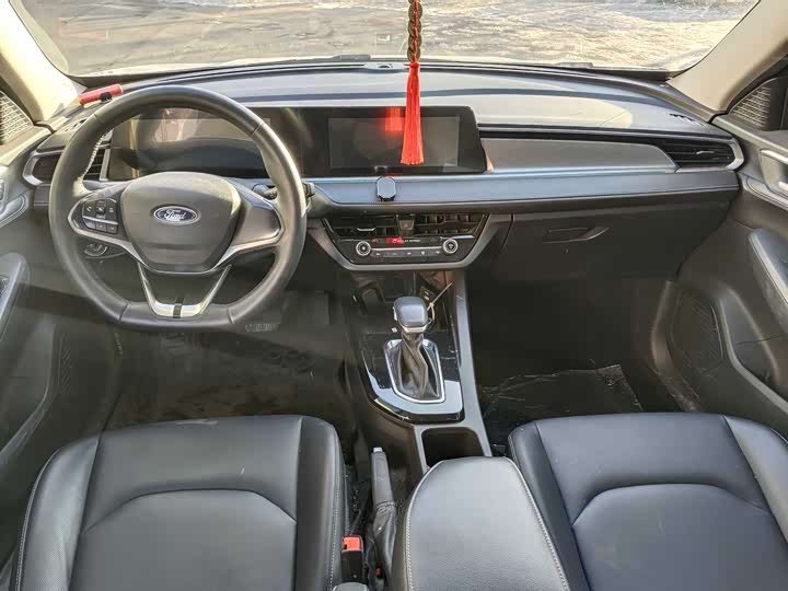 Фото 8 - Ford Escort