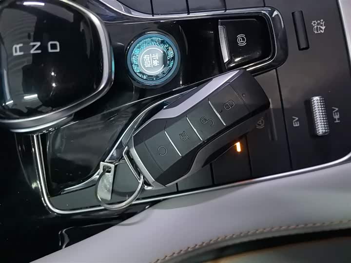 Фото 9 - BYD Song Plus Hybrid/EV