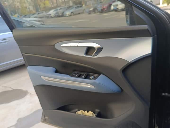 Фото 7 - Bestune T90