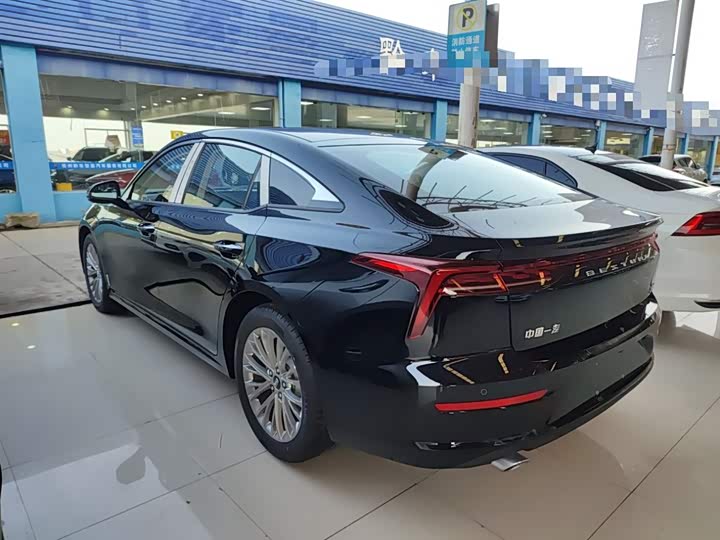 Фото 5 - Bestune B70