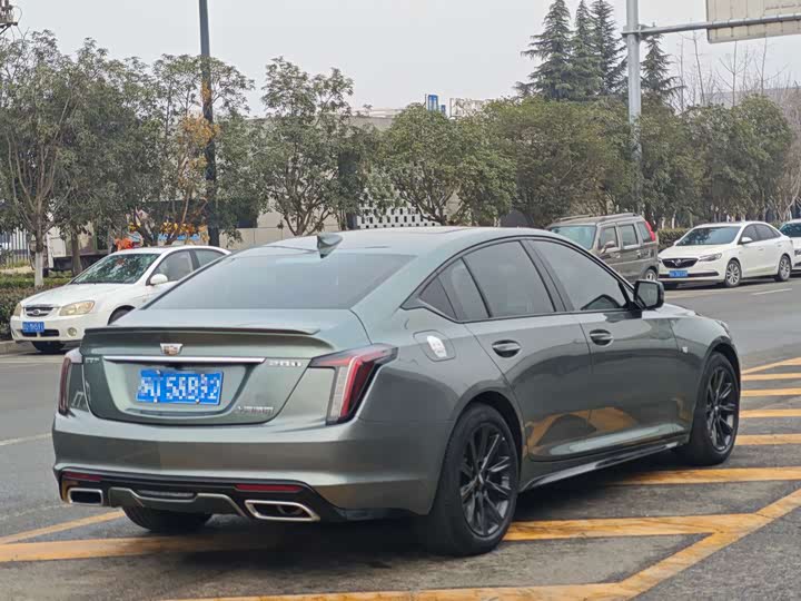 Фото 9 - Cadillac CT5