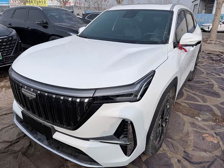 Фото 1 - Geely Atlas L