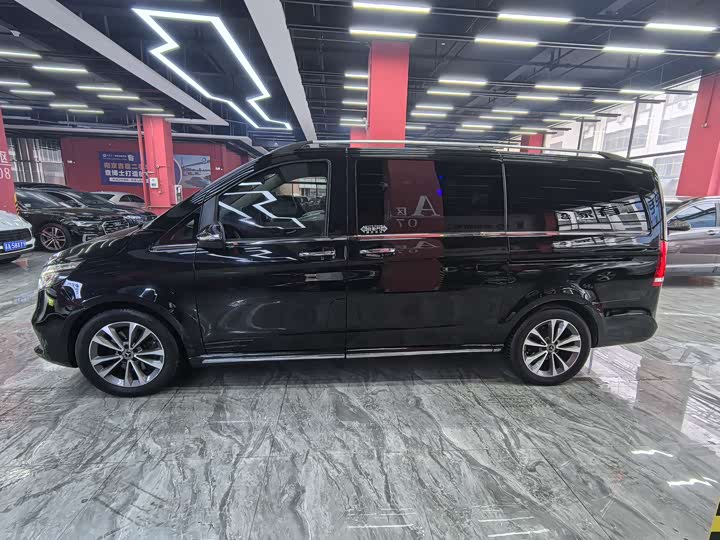 Mercedes-Benz V-Class 2021 2021款 V 260 领航版