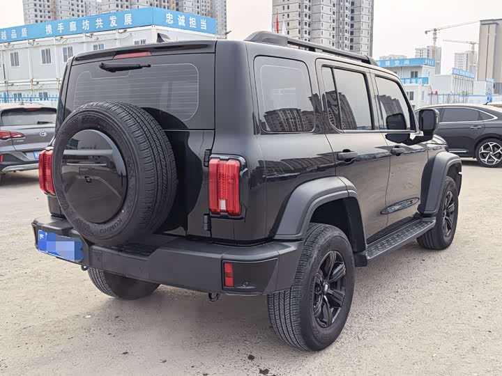 Фото 6 - Tank 300