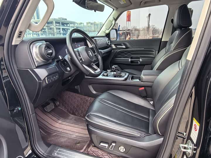 Фото 7 - Tank 300