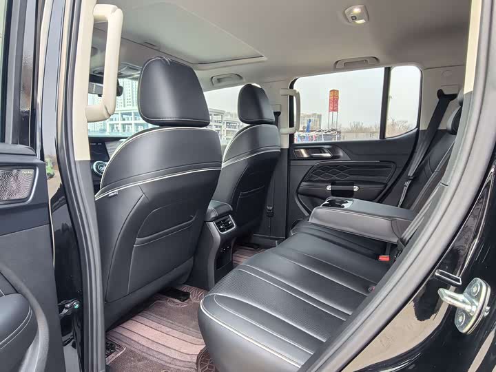 Фото 9 - Tank 300