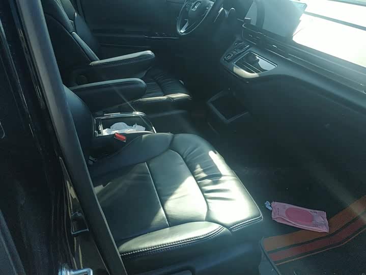 Фото 8 - Honda Odyssey