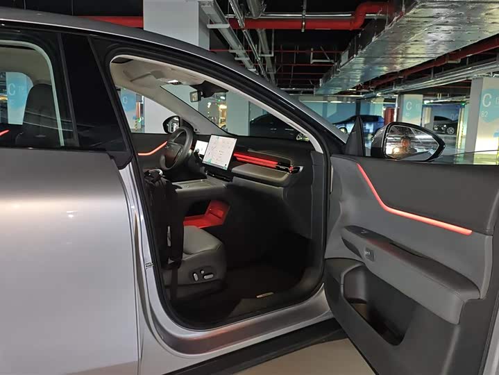 Фото 8 - XPeng G6