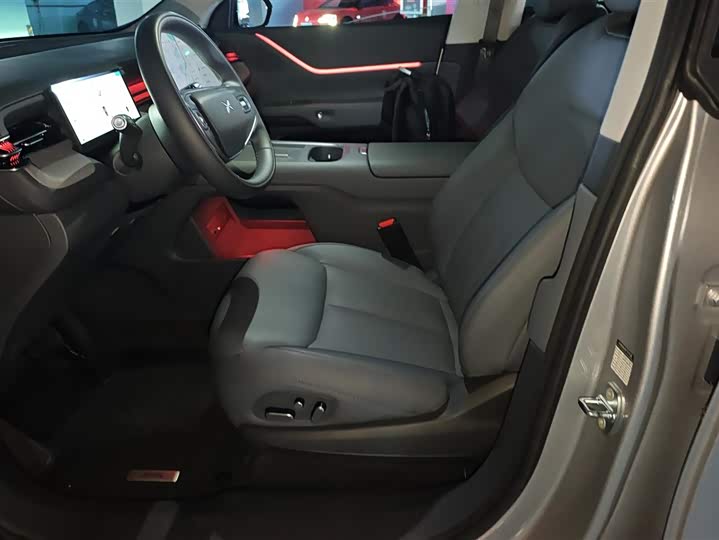 Фото 9 - XPeng G6