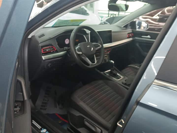 Фото 9 - Volkswagen Lavida