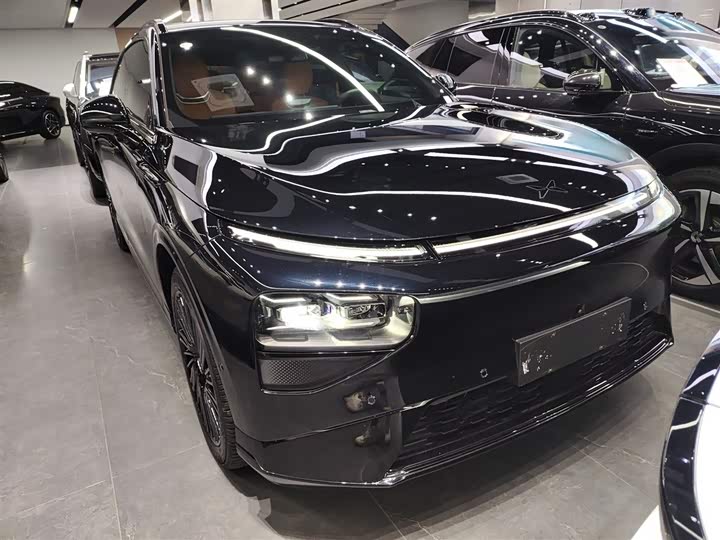 Фото 3 - XPeng G9