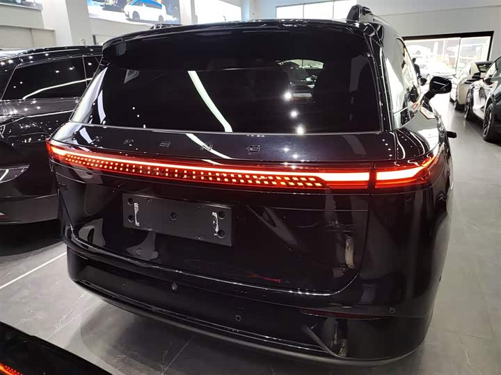 Фото 6 - XPeng G9