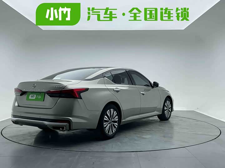 Фото 8 - Nissan Teana