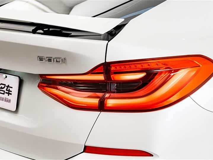 Фото 9 - BMW 6 Series GT