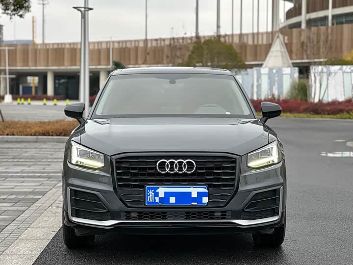 Фото 2 - Audi Q2L