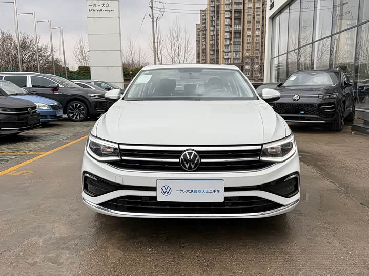 Фото 1 - Volkswagen Bora