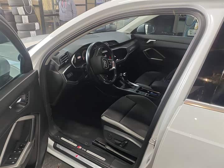 Фото 7 - Audi Q3