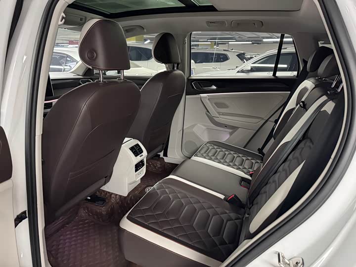 Фото 4 - Volkswagen Tayron