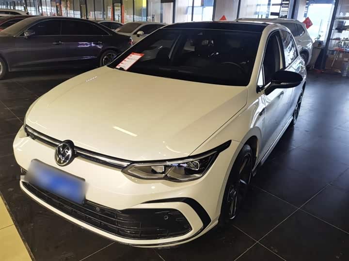 Фото 1 - Volkswagen Golf