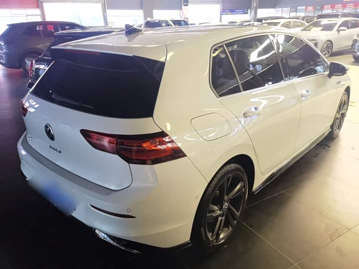 Фото 7 - Volkswagen Golf