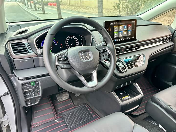 Фото 8 - Honda Odyssey