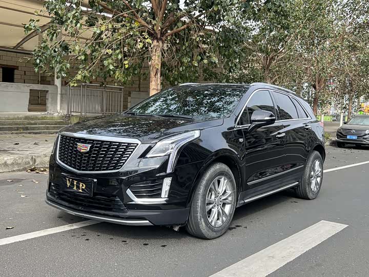 Фото 1 - Cadillac XT5