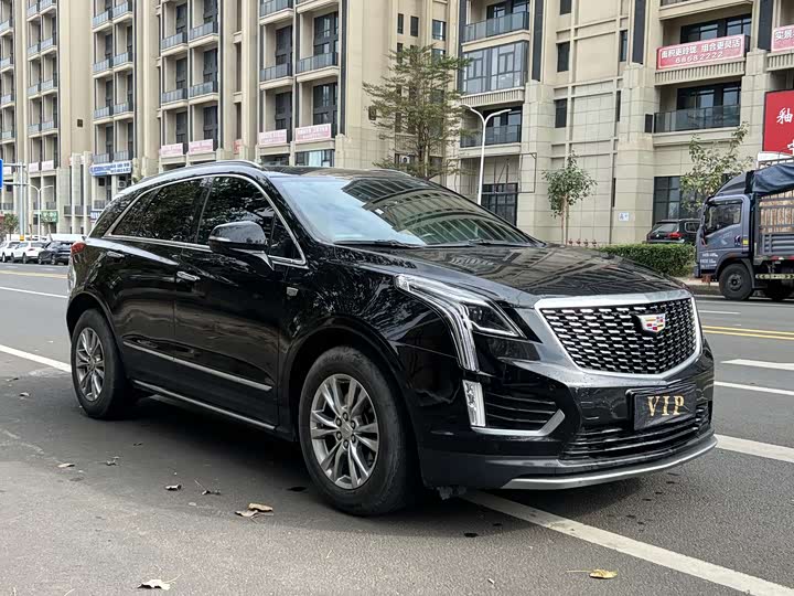 Фото 3 - Cadillac XT5