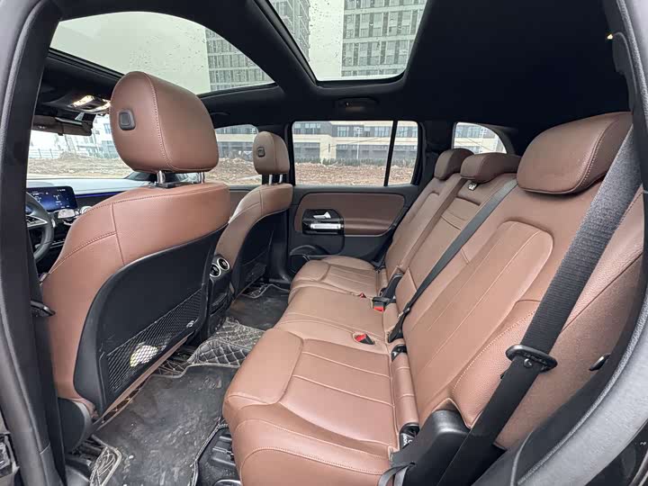 Фото 9 - Mercedes-Benz GLB-Class