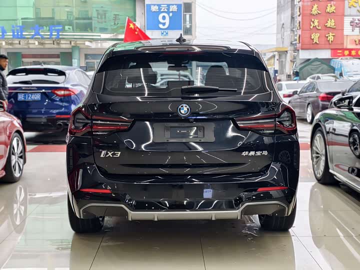 Фото 4 - BMW iX3